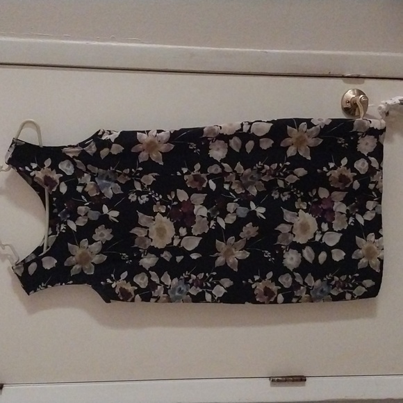 Flower Dress - Picture 1 of 2